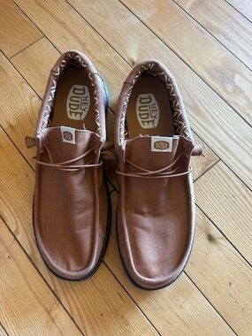 Hey Dude Men's Chestnut Brown Wally Canvas Slip-On Loafers